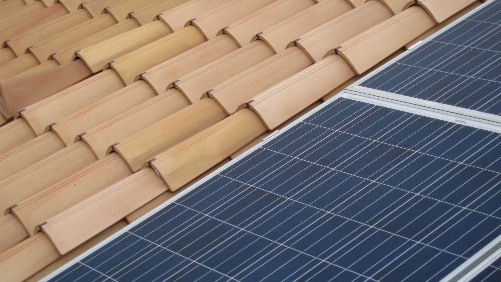 pannelli fotovoltaici su tetto in coppi