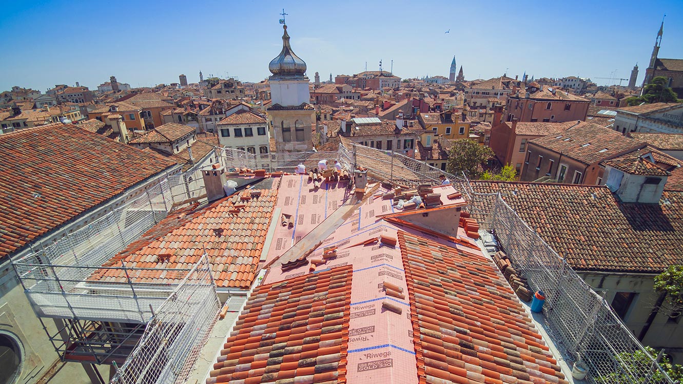 alcune referenze ed esempi di tetto ventilato in edificio storico