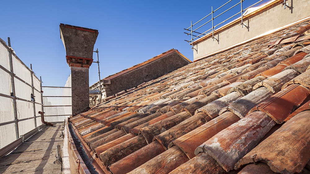 dettaglio rifacimento tetto storico a Venezia