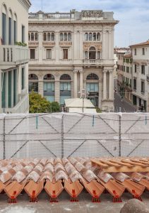 edificili riqualificati e tetti ventilati in centro storico