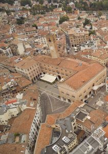 panoramica tetti storici